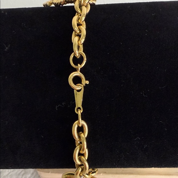 Avon Gold Heart Charm Bracelet - Picture 5 of 8